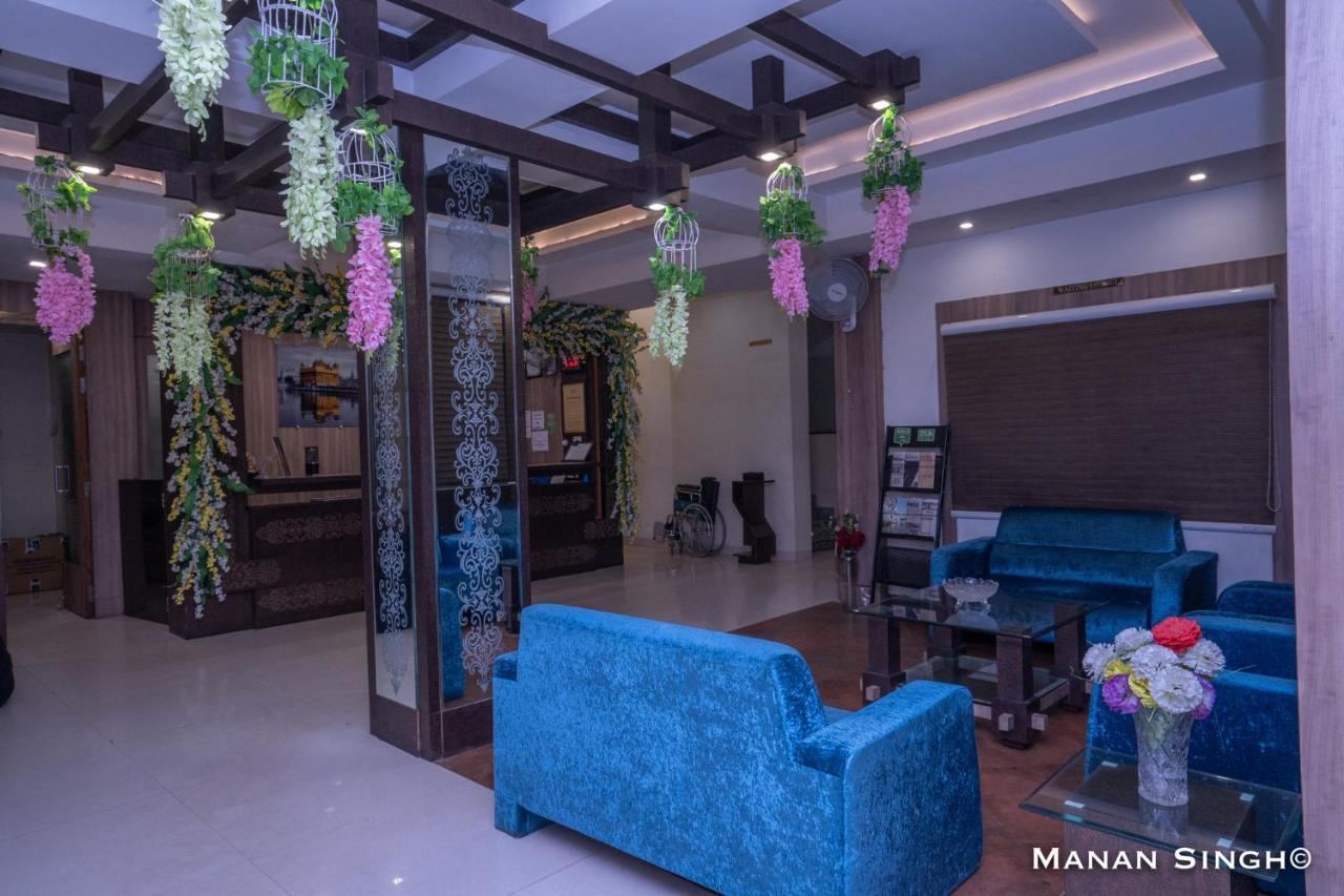 Hotel Samrat Jabalpur Exterior photo
